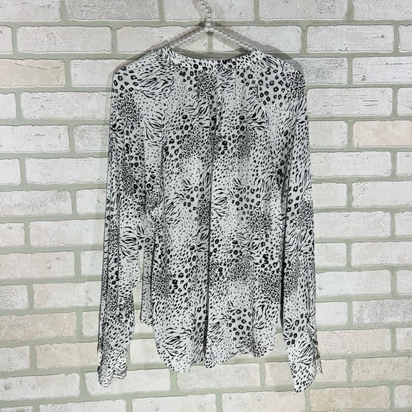 Joie Shauna Animal Print Long Sleeve Blouse in Porcelain Size M - Picture 5 of 10